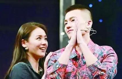 圈内爆料女星被打视频,女星被打视频曝光,真相令人震惊 第2张 圈内爆料女星被打视频,女星被打视频曝光,真相令人震惊 第2张